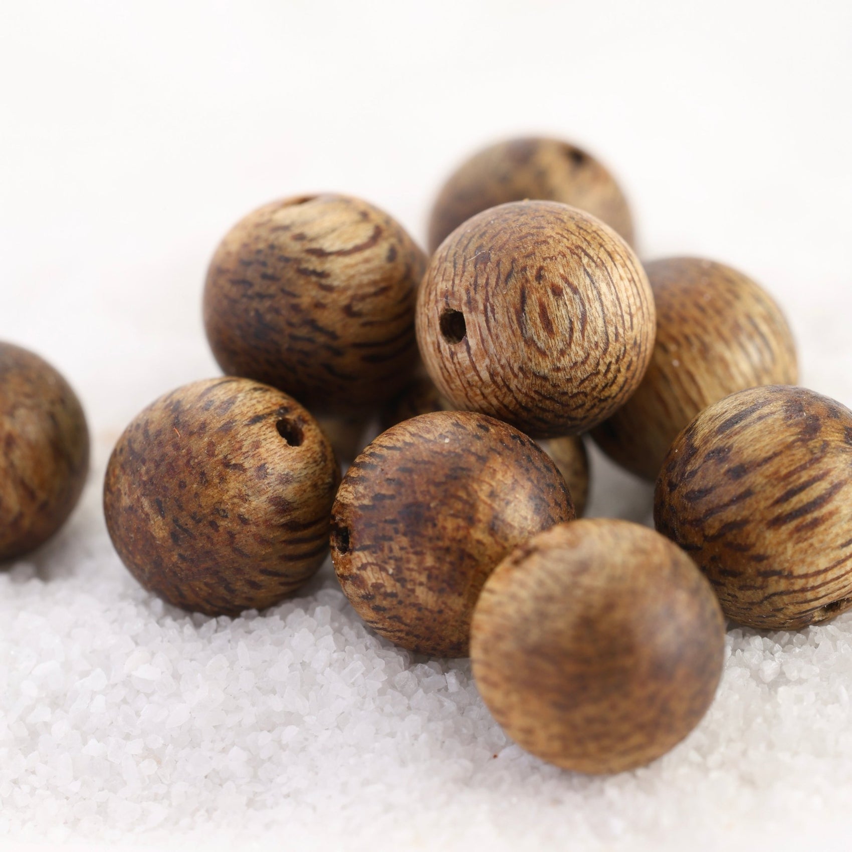 Agarwood — The Scented Soul of the Forest - ZODORI