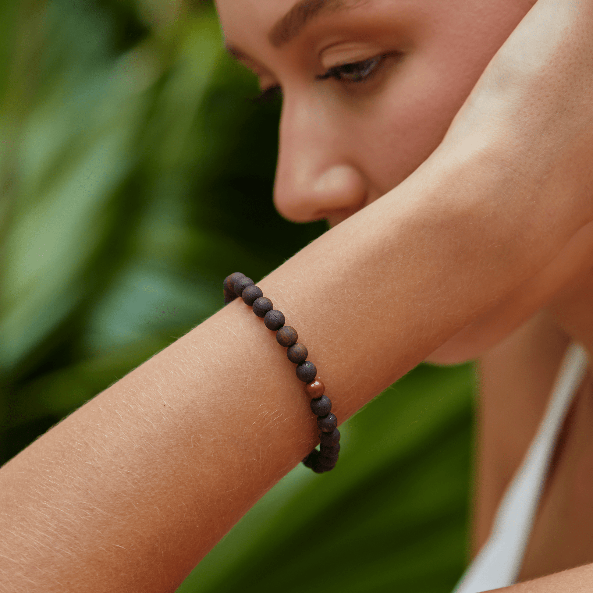 Blessed Circle – Aloeswood & Cinnabar Beaded Bracelet - Bracelets - ZODORI
